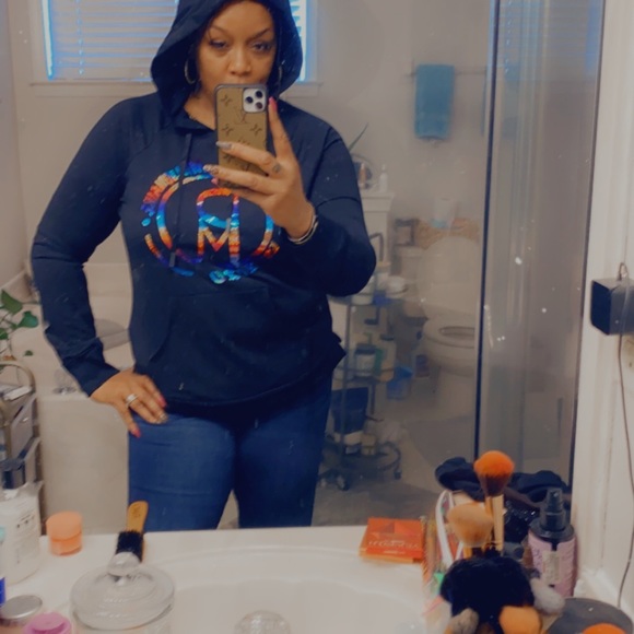 Hoodies - Picture 2 of 4